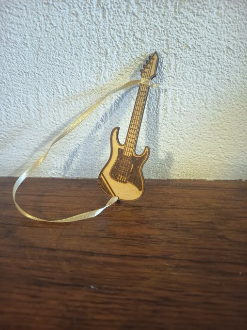 guitare pour lutin (sèche ou électrique)