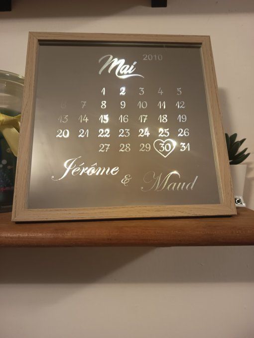 Miroir calendrier lumineux 