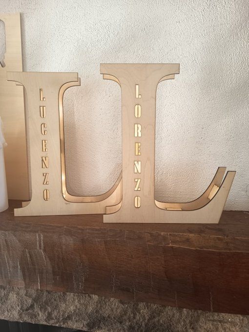 Veilleuse lettre en bois lumineuse